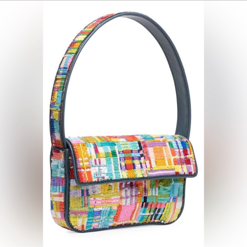 STAUD beaded TOMMY shoulder bag ASO
Kendall Jenner
